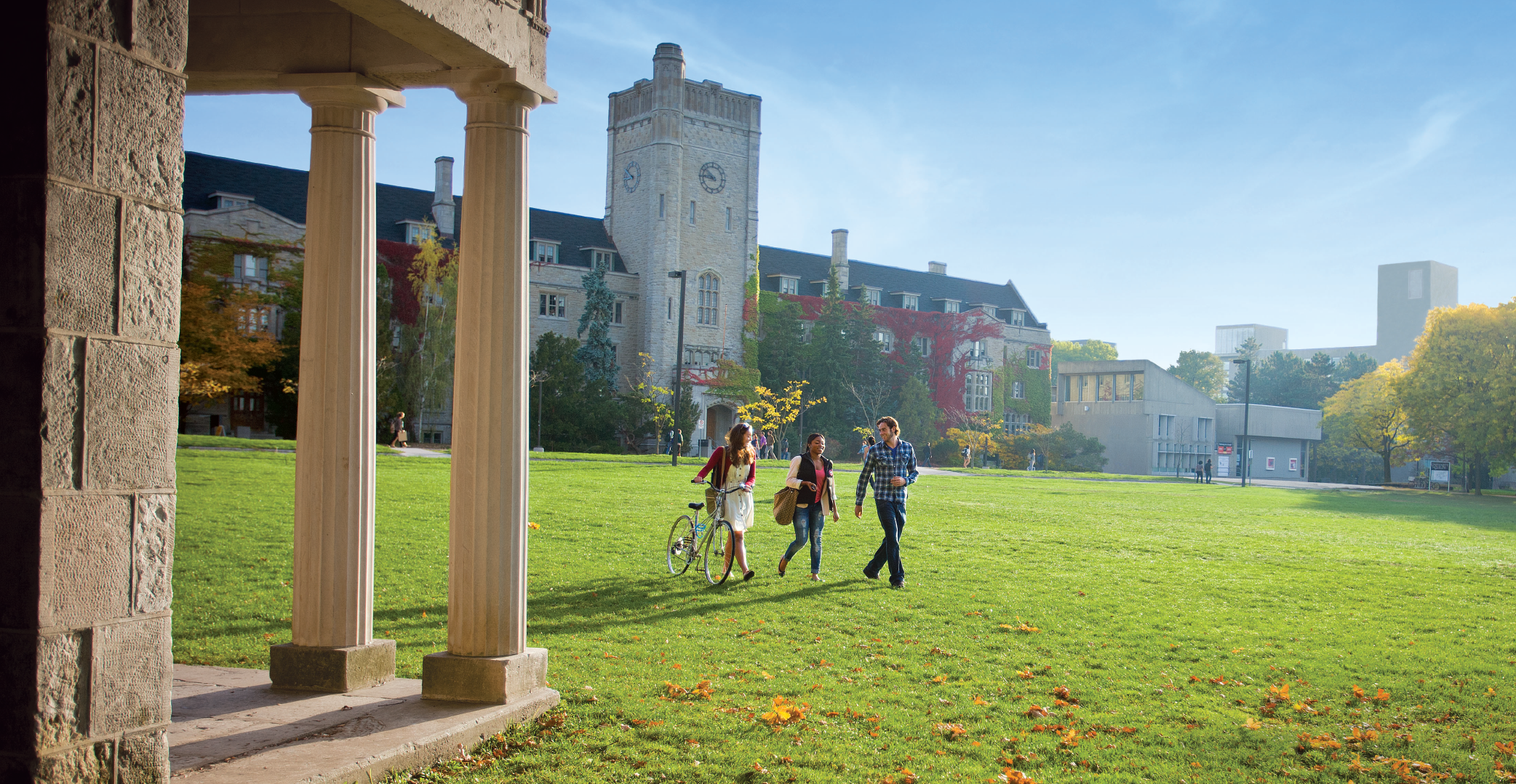 Students on Johnston Green