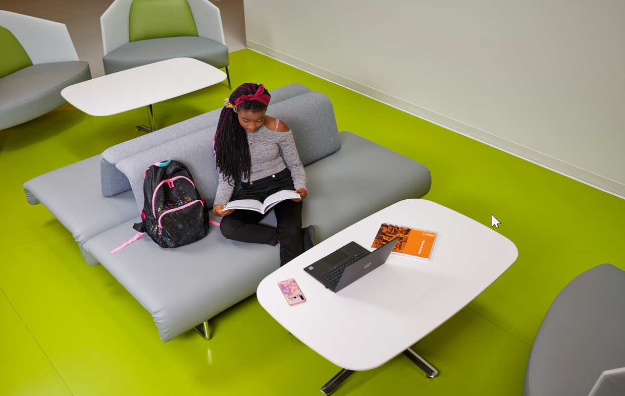 Une étudiante de l'UOF